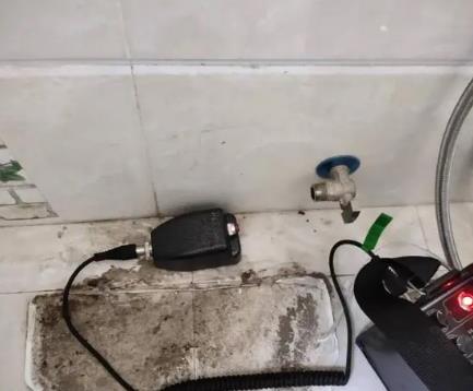 札达屋顶漏水维修公司分享下卫生间漏水的危害及解决方法